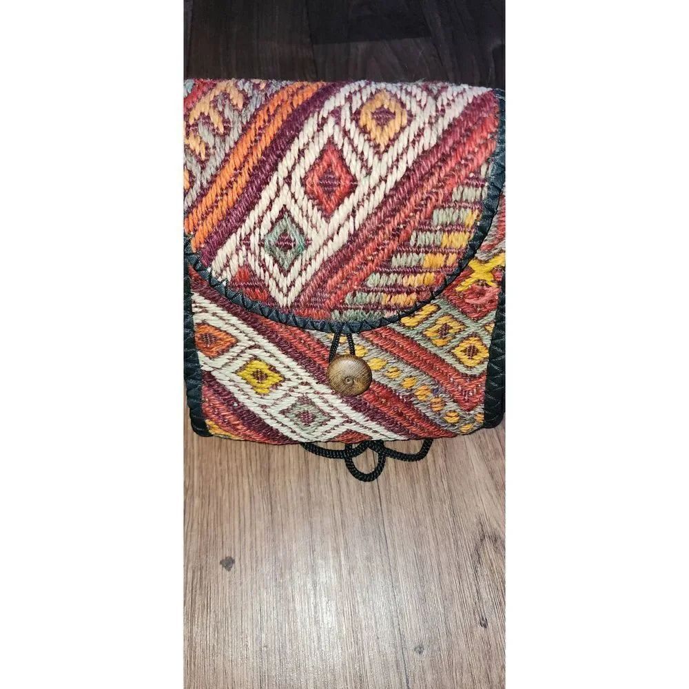 Wool Crossbody/ Backpack   - Picture 3 of 7